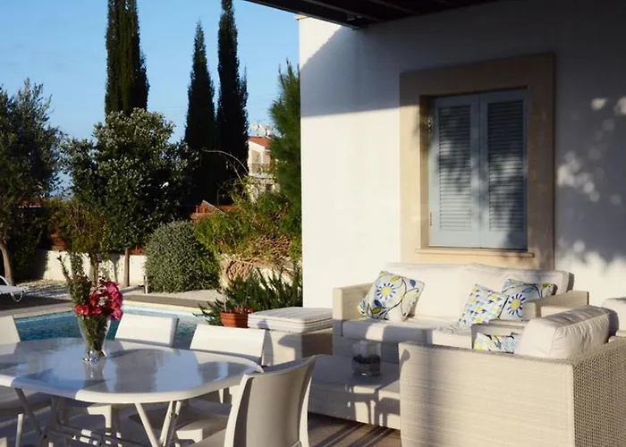 Akamas Carob Tree * Neo Chorio