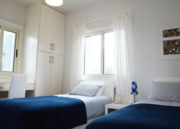 Akamas Carob Tree * Neo Chorio