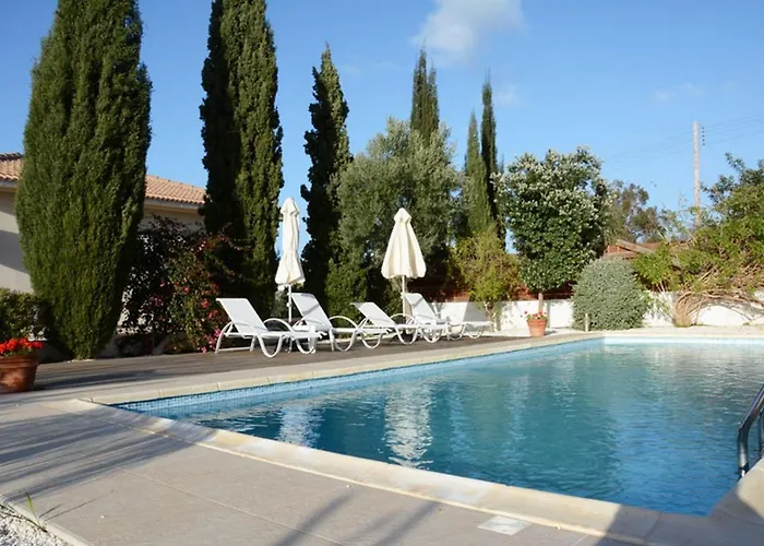 Akamas Carob Tree ヴィラ *